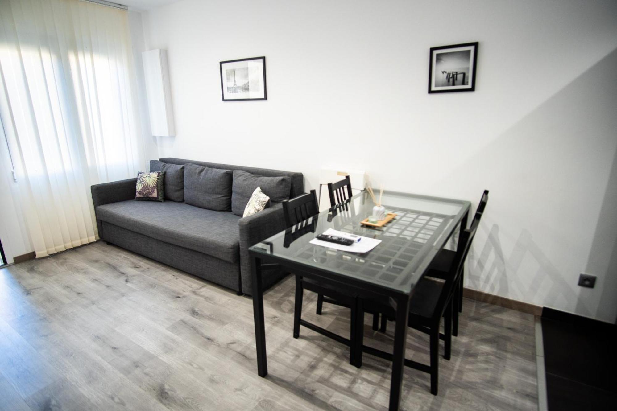 T3 Duplex R+1 Au Calme 1 A 6 Couchage Le Pin (Paris)